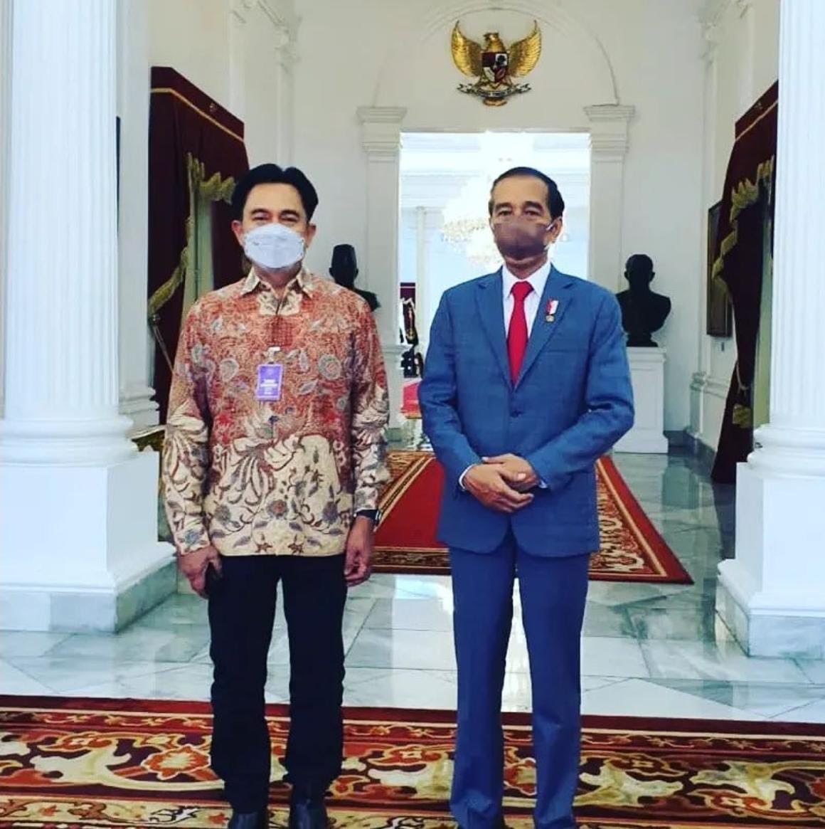 Yusrilihza_Mhd's tweet photo. Pertemuan dengan Presiden Joko Widodo di Istana Merdeka kemarin 22 November 2021 https://t.co/FCEvpVrTcK