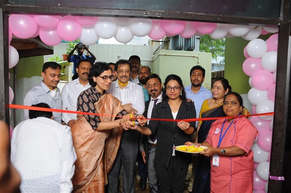 grace_entertain's tweet photo. @fortishospital Fortis Hospital Bannerghatta Road Bangalore launches of a speciality centre at @AashaHospital @aashahospitals1  Ananthapura.
@GraceSofas  Sofa

 #gracesofa

#Mumbai 

#gracesofaandentertainment

#EntertainmentNews 
https://t.co/AzCO1zL6cT https://t.co/WJ4RHZTEws