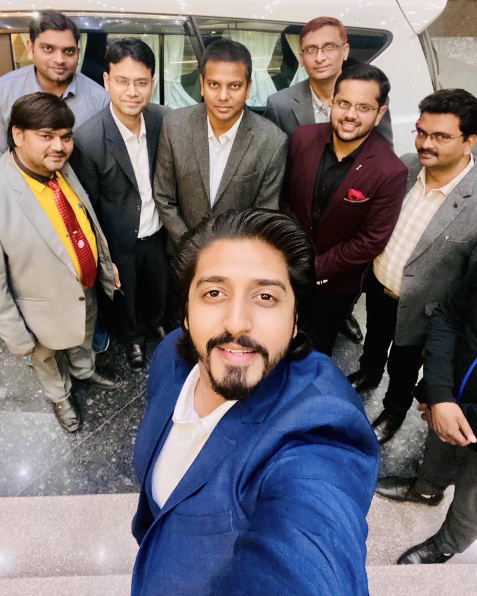 OmairIftikhar's tweet photo. #EpicSelfie | Selfies that matters
• Gaurav Dayal (Divisional Commissioner, Aligarh/ Chairman Smart City).
• @gaurangrathi (Municipal Commissioner/ CEO Smart City).
• Raj Kishore (Deputy Municipal Commissioner/ ACEO Smart City).
• Md. Saleem (GM Smart City).
& Yeah
• P.R.O😎 https://t.co/77CDEUrvyu
