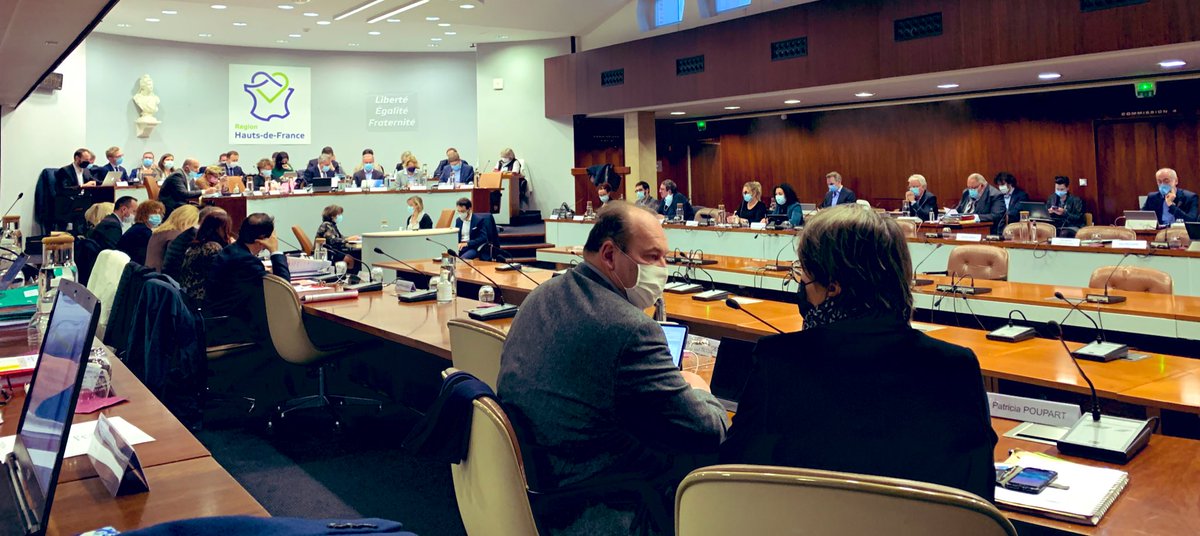 En commission permanente de la Région <a href="/hautsdefrance/">Région Hauts-de-France</a> à Amiens ce matin, pour défendre plusieurs investissements culturels pour <a href="/LeGrandBleu_/">Le Grand Bleu</a> ou le <a href="/CENTREMALRAUX/">CENTRE ANDRE MALRAUX</a>, la Convention pluriannuelle du #Safran et l’arrivée du festival d’#humour Lillarious porté par <a href="/MontreuxComedy/">Montreux Comedy</a> !