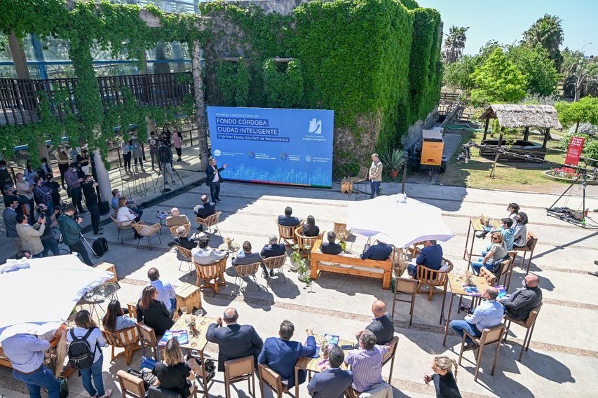 💪 Queremos modernizar #CórdobaCapital, revertir años de atraso que tiene nuestra querida ciudad. 

👏 Pronto, las ideas ganadoras del fondo se podrán ver en la ciudad, transformándola para facilitar la vida a los cordobeses.

#CórdobadePie