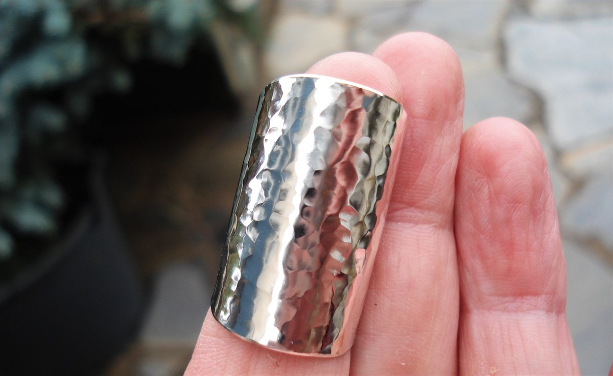 chestnutcrochet's tweet photo. Sharing for Anna Recycle on Etsy
Really love this, from the Etsy shop AnnaRecycle. https://t.co/nRWQhesRl1 #etsy #adjustablering #contemporaryring #unisexring #statementring #hammeredsilver #modernbandring #moderncuffring #contemporarycuff #hammeredsilverband https://t.co/w119uOPK9t