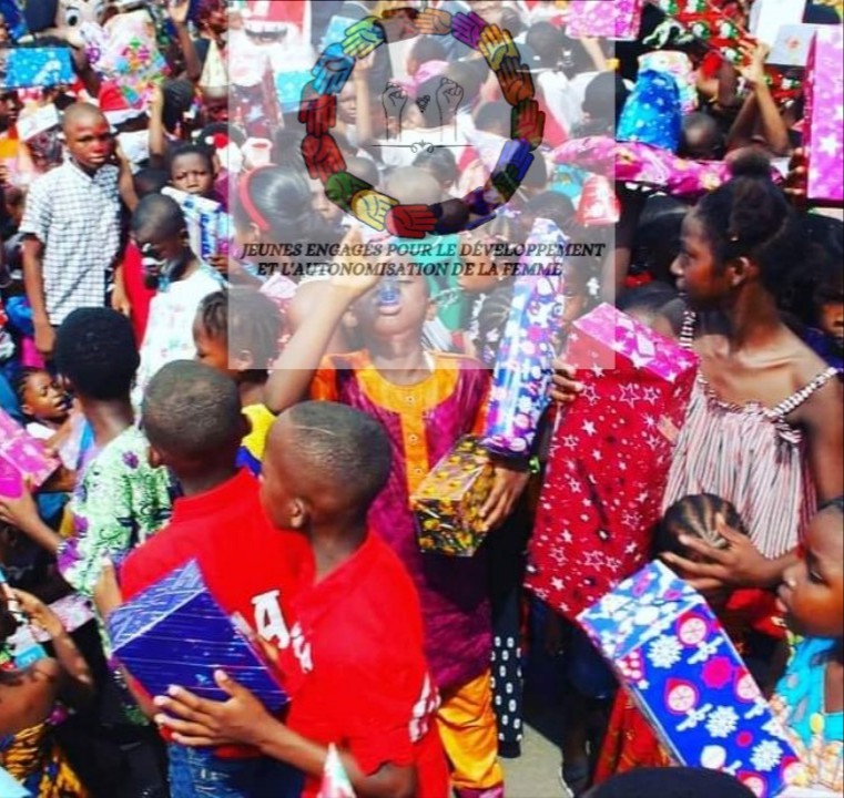jedafem's tweet photo. Vous avez connu l'ONG JEDAFEM,Nous lançons une collecte de fonds pour fêter Noël à des enfants en situation de précarité.Un geste de charité=un sourire Veillez nous contacter par email pour avoir les informations pour un transfert  : jedafem.ong@gmail.com
Info : +229 97517786 https://t.co/nsCJ3hA90A