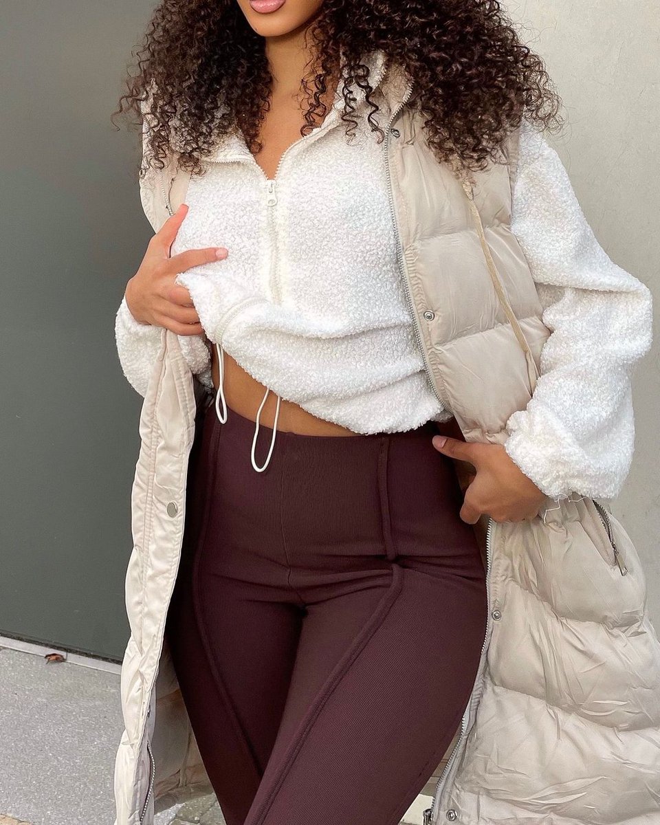 isawitfirst's tweet image. 🚨RT TO WIN🚨

Layer season 👌 

📷 parisslopez
🛒 Use code TWITTER60 and get 60% off now via bit.ly/3mEb07C

Ends midnight tonight. Must be following @isawitfirst. Winner contacted by DM and will be given a £50 voucher,