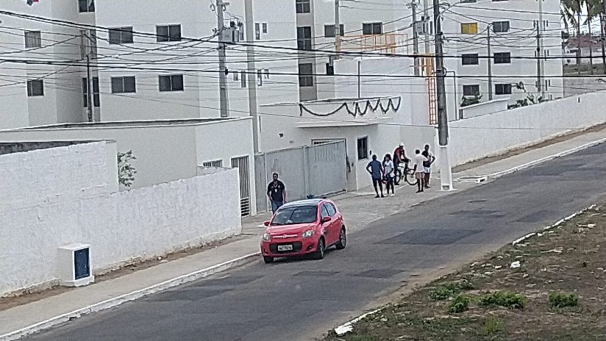 Bandido pula muro de condomínio e executa porteiro a tiros na Grande Natal ow.ly/WlLm50GUkE3