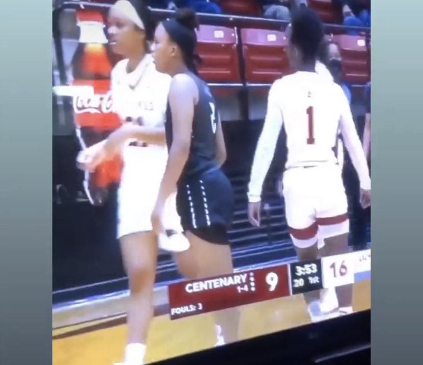Great to see <a href="/_marydaree/">𝕄𝕒𝕣𝕪𝔻𝕒𝕣𝕖 𝕄𝕒𝕣𝕚𝕖</a> @kayyystackss share the floor together again last night. Both played well last night for there teams. There college careers are promising!! #LadyRaiders #RaiderNation