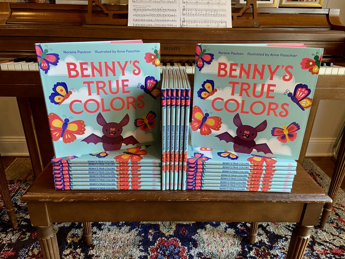 How beautiful! 24 copies of BENNY'S TRUE COLORS for @Buildscholars 🦋 Thank you @NorenePaulson and @MacKidsBooks for this beyond lovely donation, which brings our book total for #HolidayBookDriveChi over the 700 mark! Donations + details: anitraroweschulte.com/blog/holidaybo… #AnnePasschier
