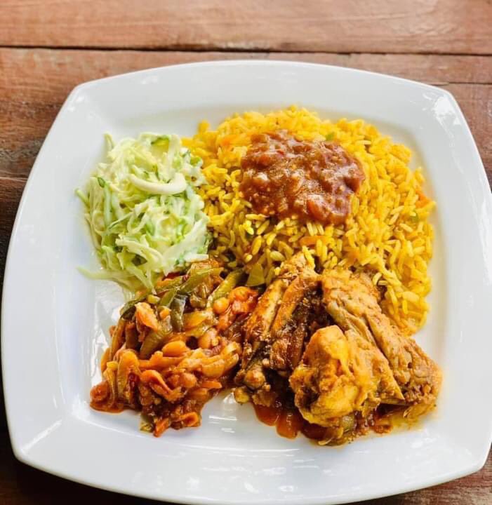 VisokaKitchen's tweet photo. Bright and sunny ☀️ view at Visoka, come take a break from the rain 🌧 by us and enjoy the best of local cuisine . Tomorrow from 11:30am we serving #delele #dikgobe #morogowadinawa #lebelebele and more!!! Come through. #Minestone #Francistown #KwagaMavis #palletfence https://t.co/x6NeIYs5PN