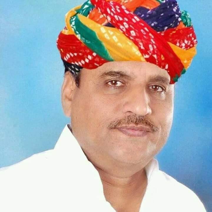 CpSain4's tweet photo. @DrMaheshJoshimp @ashokgehlot51 @INCRajasthan आधुनिक जयपुर के शिल्पकार निष्ठा व ईमानदारी के प्रतीक श्री डॉ महेश जोशी जी को कैबिनेट मंत्री बनने पर हार्दिक बधाई और उज्जवल भविष्य के लिए शुभक���मनाए�� https://t.co/w7WopcJiUm