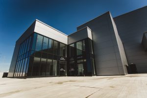 mikeimportserv's tweet photo. Our new £23 million distribution centre is now operational and adjoins our existing distribution hub, which will double operational capacity. 

Find out more about the new facility at https://t.co/zIDg9TIPn7 

#DelamodeInternational #logistics #supplychain https://t.co/uc1mepe9qD