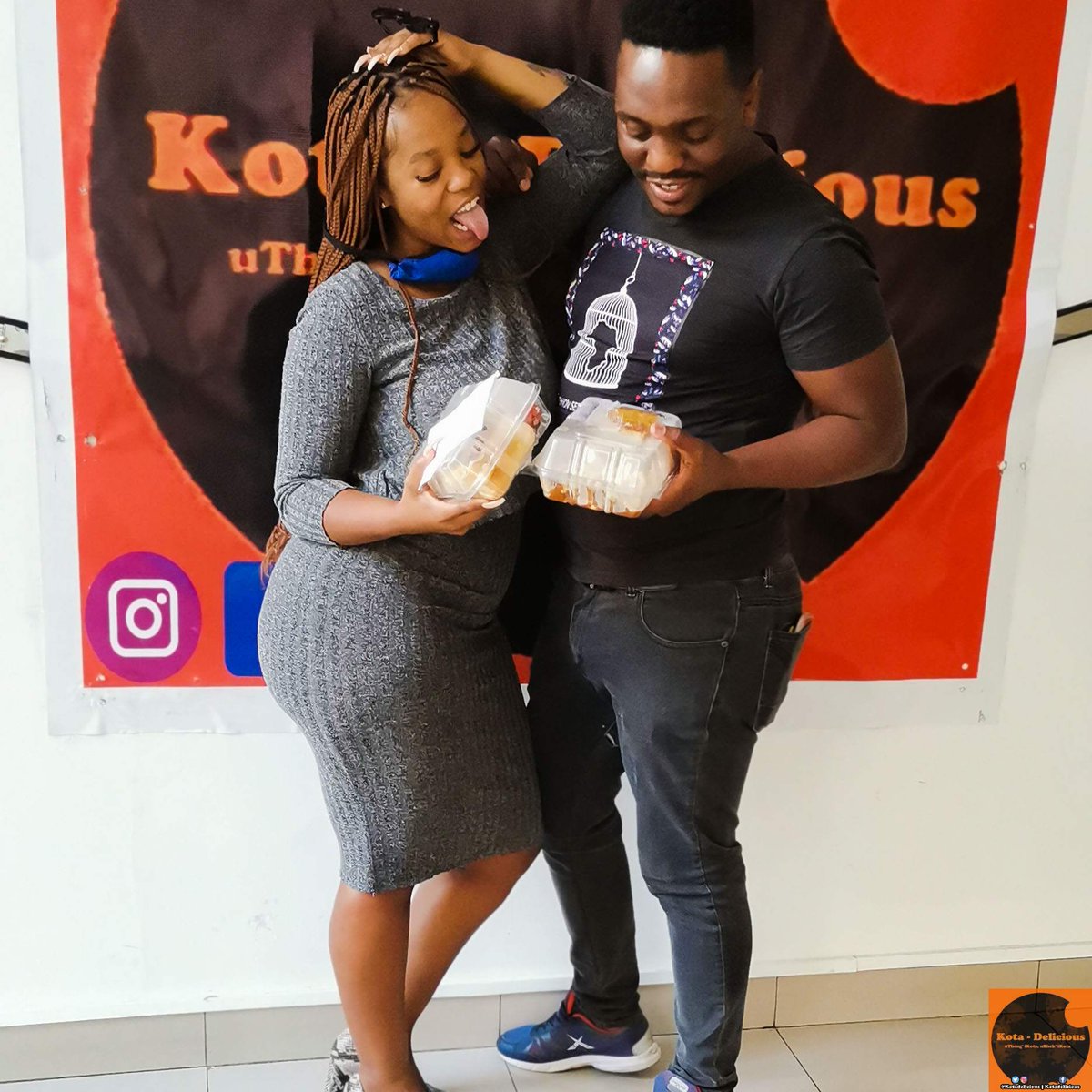 KotaDelicious's tweet photo. Kota-Delicious The Support is Tremendous!!!!😋😋😋

Kota time with family!!!😋😋😋

#food #foodporn #foodforthought #foodiesofinstagram
#Kota #kota #kotafactory #kotadelicious #burger
#burgerporn #burgerlover #southafrica #southafrican
#proudlysouthafrican #sandton #sandtoncity https://t.co/c3RwS7x8GE