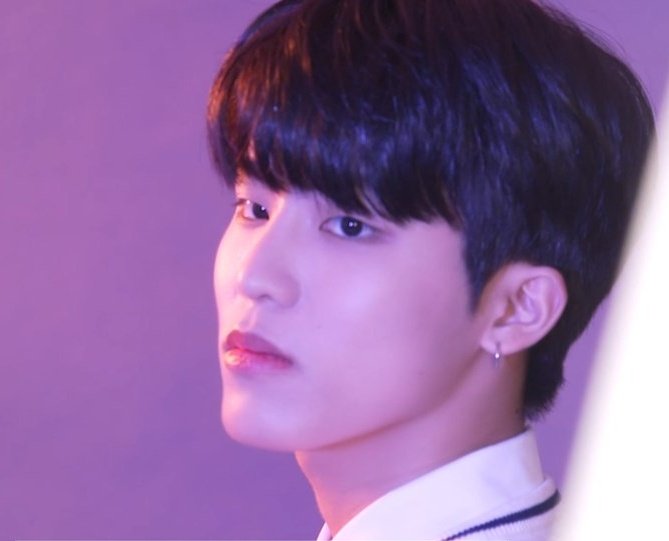 chocopjw's tweet photo. 💗🏃‍♀️🏃‍♀️

#트레저박정우 #박정우 #PARKJEONGWOO @treasuremembers https://t.co/7pc786aTMq