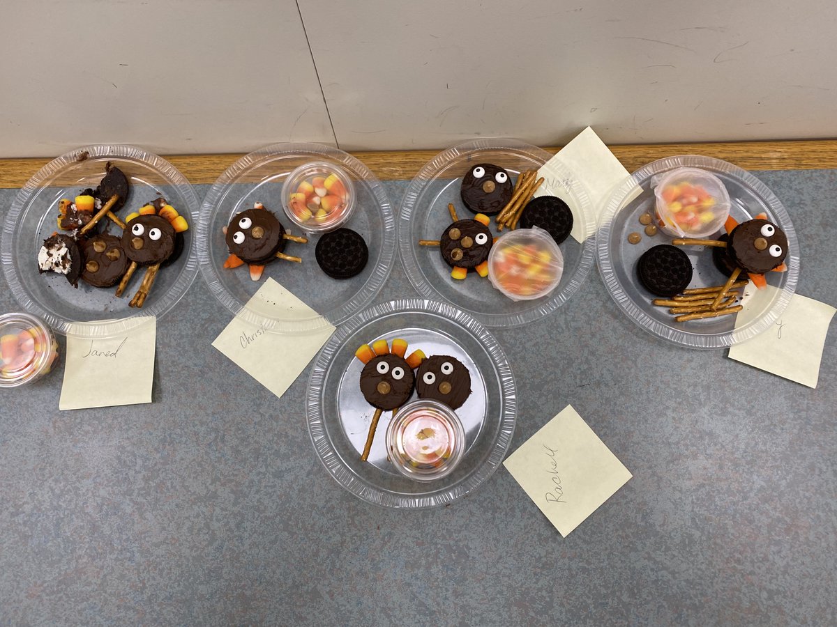 EL_WHS_FCPS's tweet photo. Some of our EL students will be experiencing Thanksgiving for the first time! 

Mrs. Harris's class took some time to learn about the history behind the holiday &amp; had the opportunity to get crafty &amp; explore what they are thankful for. 

Happy Thanksgiving Lions! Enjoy your break. https://t.co/seJkNcGffB