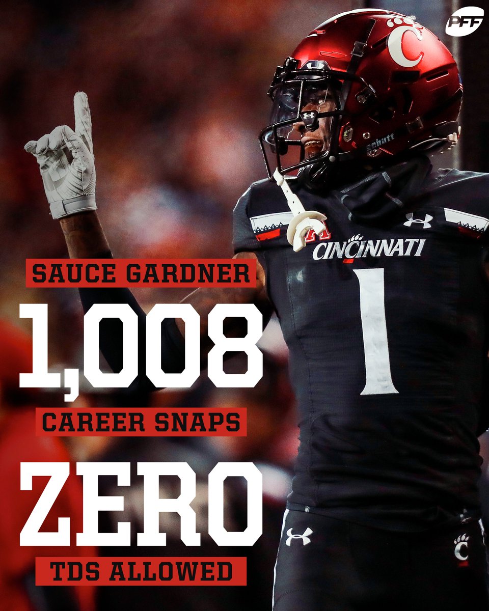 PFF_College's tweet photo. Sauce Gardner is the definition of lockdown🔒 https://t.co/FGdvHtxcjp
