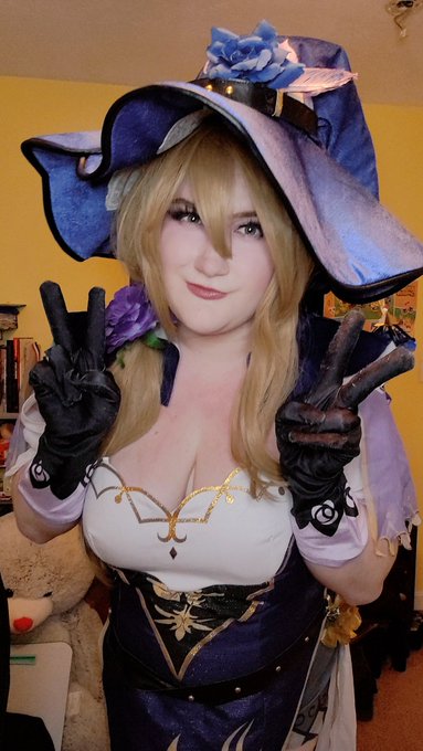 Happy Titty Tuesday from youe favorite naughty cosplayer 😘 https://t.co/2t9uXZgdZJ