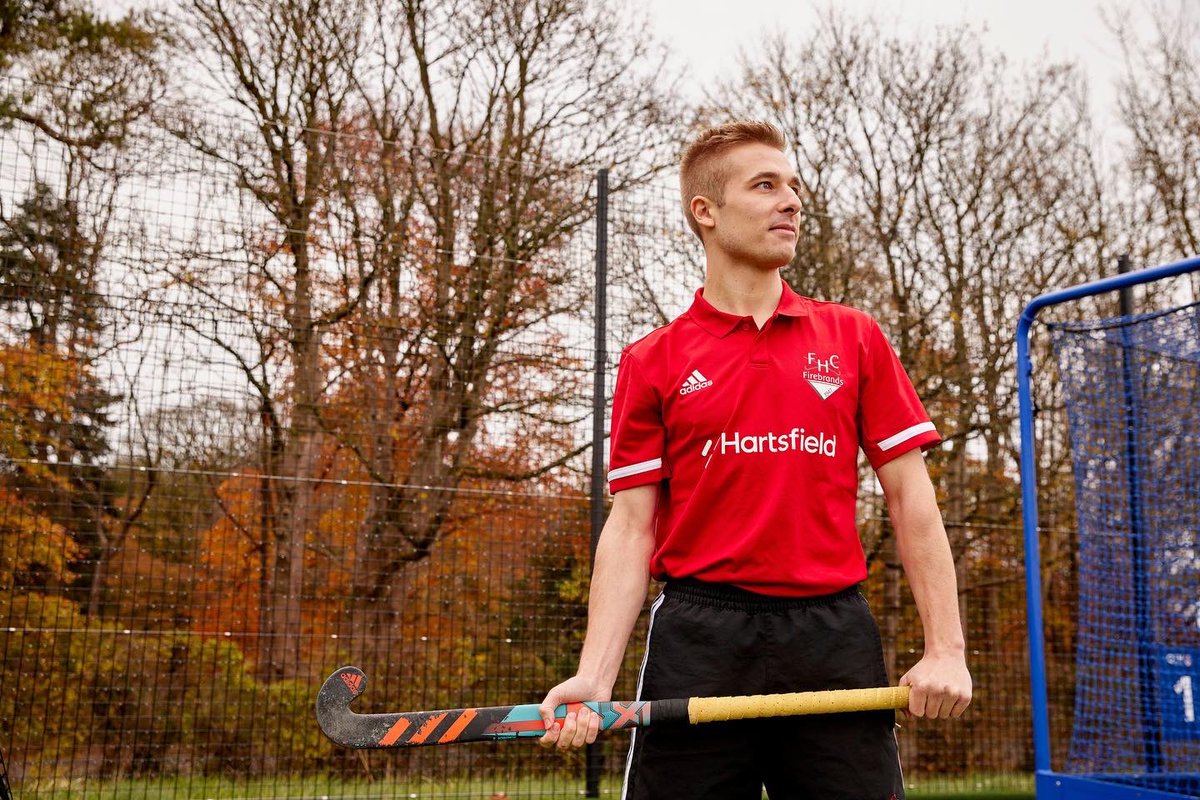 Fantastic to have our amazing new sponsors <a href="/HartsfieldGroup/">Hartsfield</a> come and watch the ladies 1s and men’s 1s in action last weekend 🔥❤️🖤❤️🏑🤩. Thank you for your fantastic support #looksmartplaysmart #Firebrandsfamily #Sponsorship #Bristol #Hockey