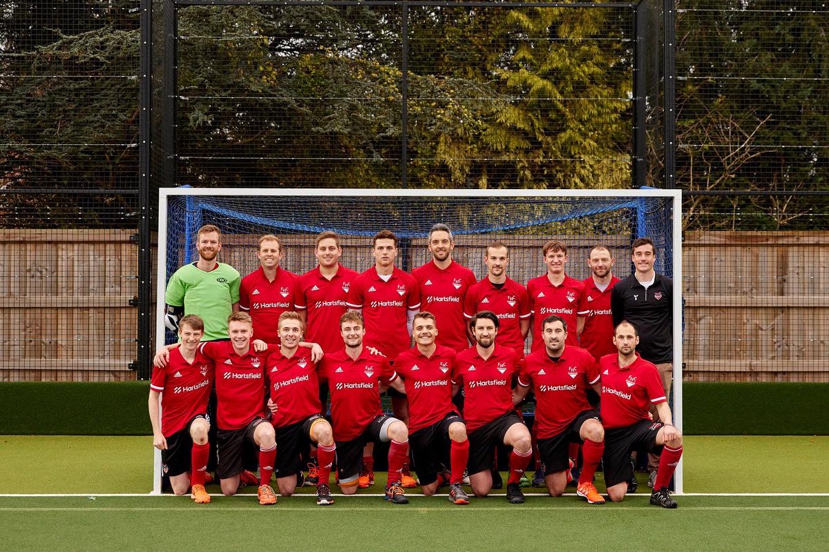 FirebrandsHC's tweet photo. Fantastic to have our amazing new sponsors @HartsfieldGroup come and watch the ladies 1s and men’s 1s in action last weekend 🔥❤️🖤❤️🏑🤩. Thank you for your fantastic support #looksmartplaysmart #Firebrandsfamily #Sponsorship #Bristol #Hockey https://t.co/mGWySUEHf3