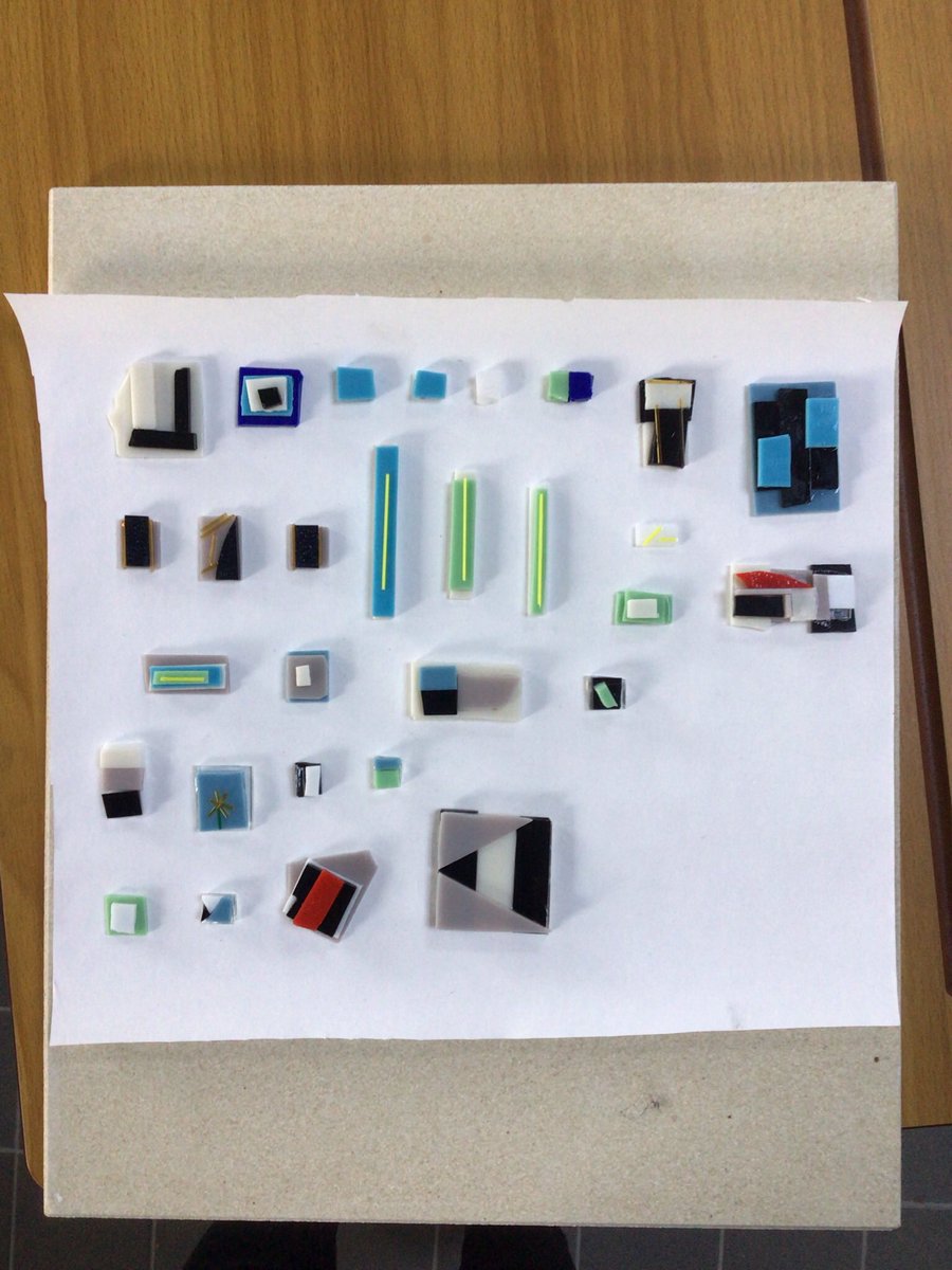 Oide_SarahMc's tweet photo. TYs finished their Stained Glass module last week with some fused glass! First time trying it in our kiln, and it worked! 🎉 They then attached fittings to make some beautiful jewellery. We might have some future designers in our midst @Kingswoodcc16 @GlassSocietyIre #ddletb https://t.co/ILxTkDf7cG