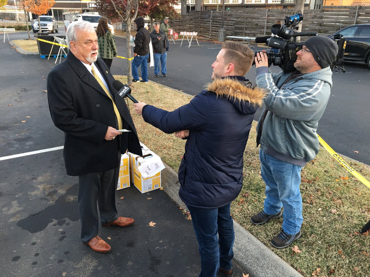 TNCommerceInsur's tweet photo. Assistant Commissioner for Fire Prevention Gary Farley met with @tracy_lawrence, @NashvilleRescue, @WSMV &amp; @FOXNashville today at the 16th annual Mission: Possible Turkey Fry! Thank you for allowing us to raise awareness about the importance of #FireSafety this #Thanksgiving! https://t.co/amzbJB9y7o