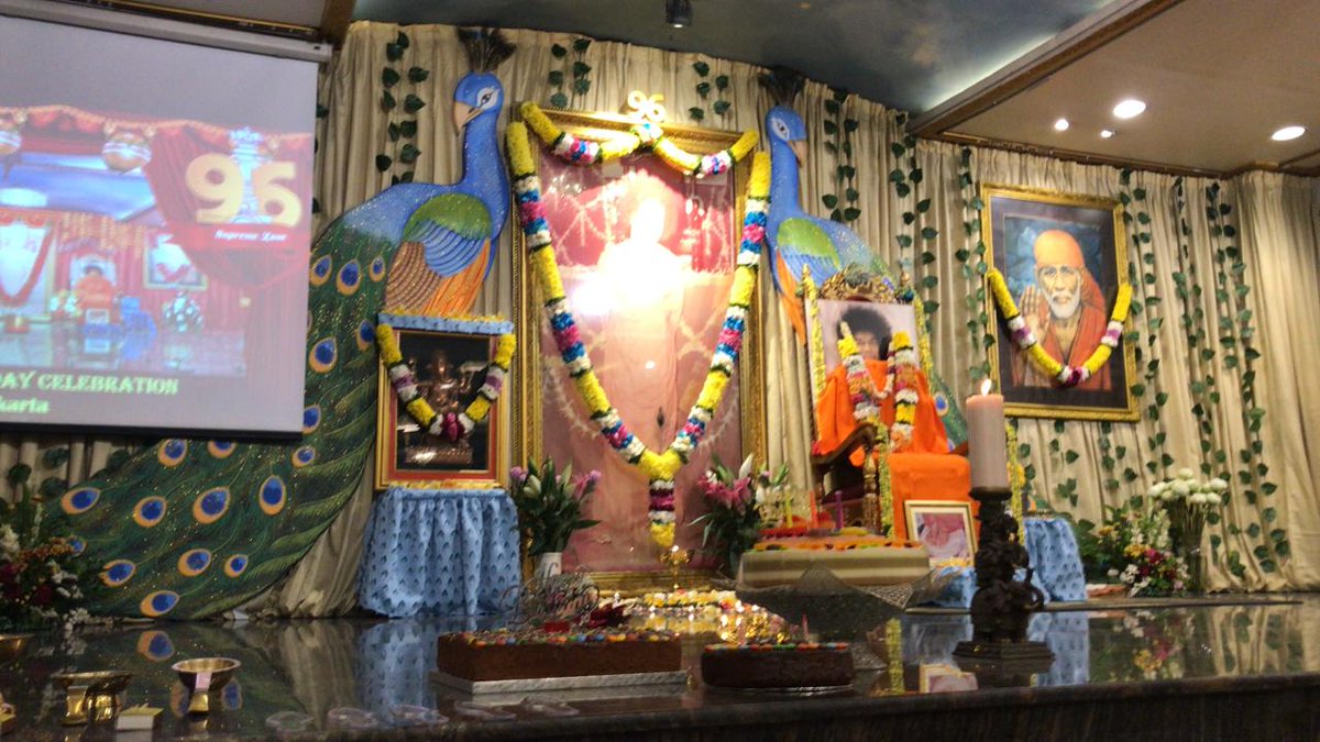 Happy birthday bhagawan sri sathya sai Baba  to 96 years