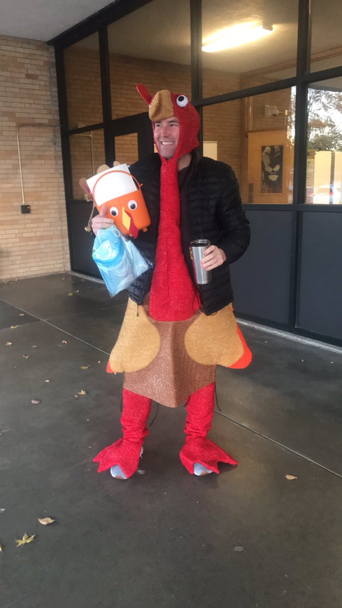 jpadilla259's tweet photo. Let the Gobble Festivities begin!!! 🦃😂@pvmiddleusd259 #WPSProud https://t.co/28RBEdl5kF