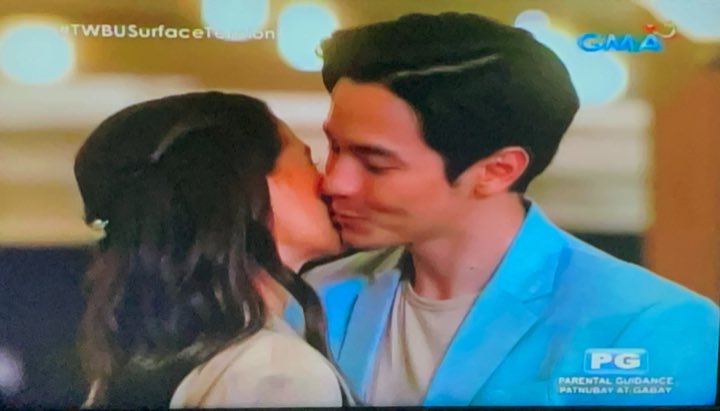 AldenTrendsOFC's tweet photo. Mabuhay ang bagong engaged!
Patingin nga ng ngiti nβyo, Brian and Jackie. Hehe!
@aldenrichards02 @GMADrama
#TWBUFirstNight
ALDENxTWBU SeasonReturn https://t.co/9v4KVZBeBK