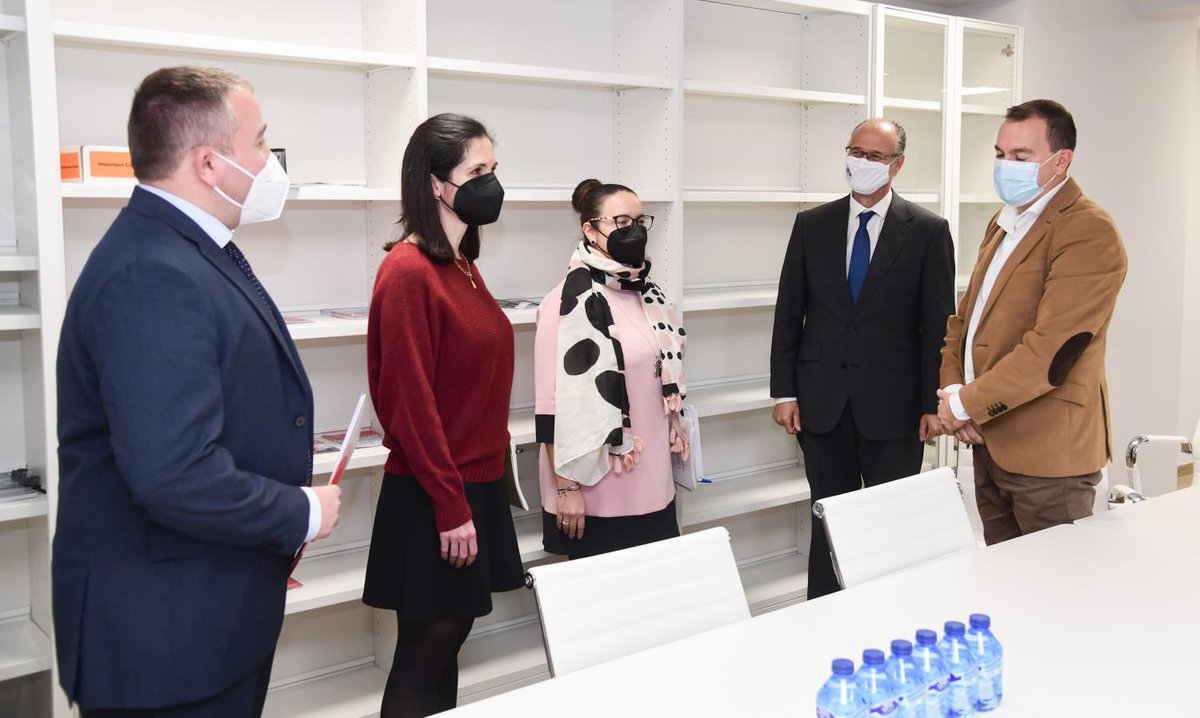 LuisFuentesRo60's tweet photo. 👉🏻Visito la sede de la @ui1Universidad en #Burgos, un espacio para la educación superior puntero en las enseñanzas online. https://t.co/sjEMNdTG1Q