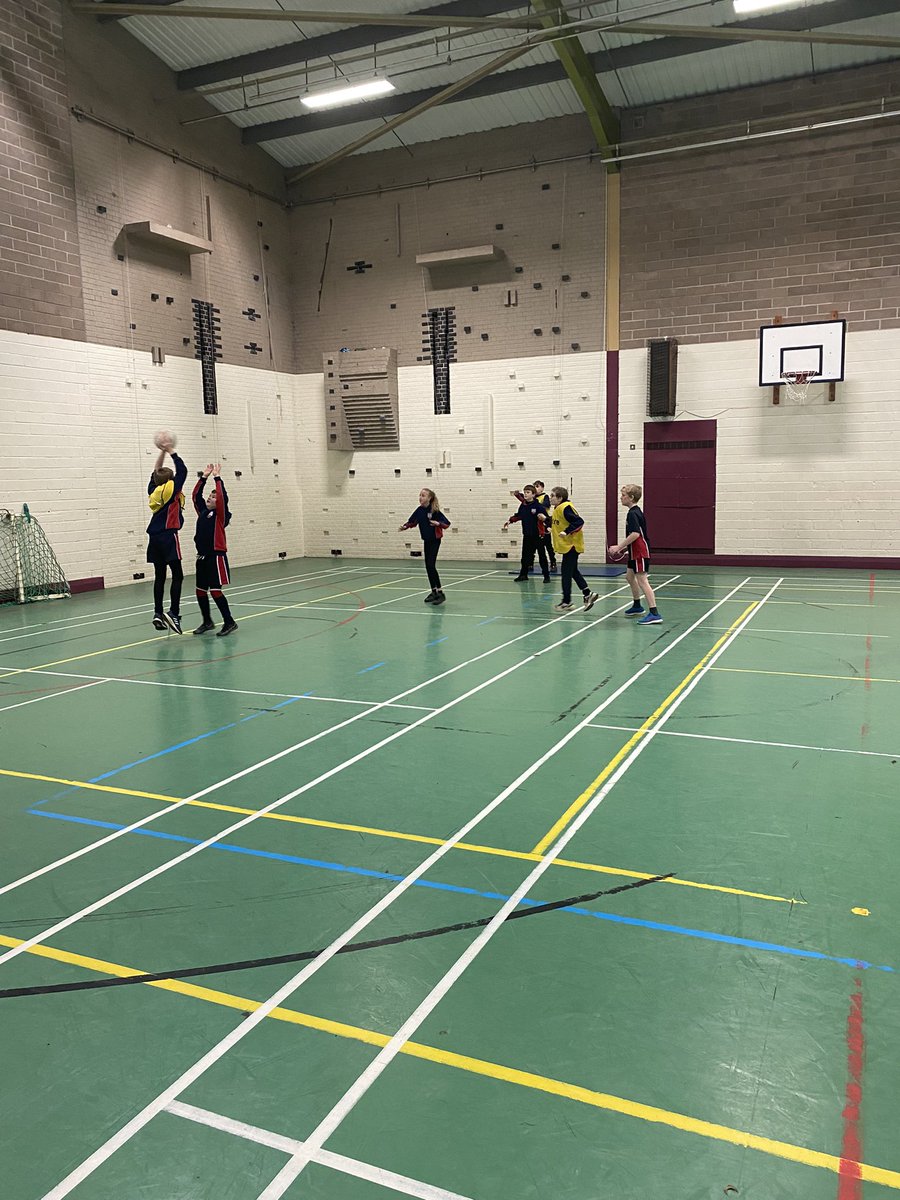 wyedeanpedept's tweet photo. Year 7 mat-ball club this lunchtime 💪🏼 Your commitment is amazing 👏🏼 Well done 🌟 #activelunch https://t.co/TiVzmnder5