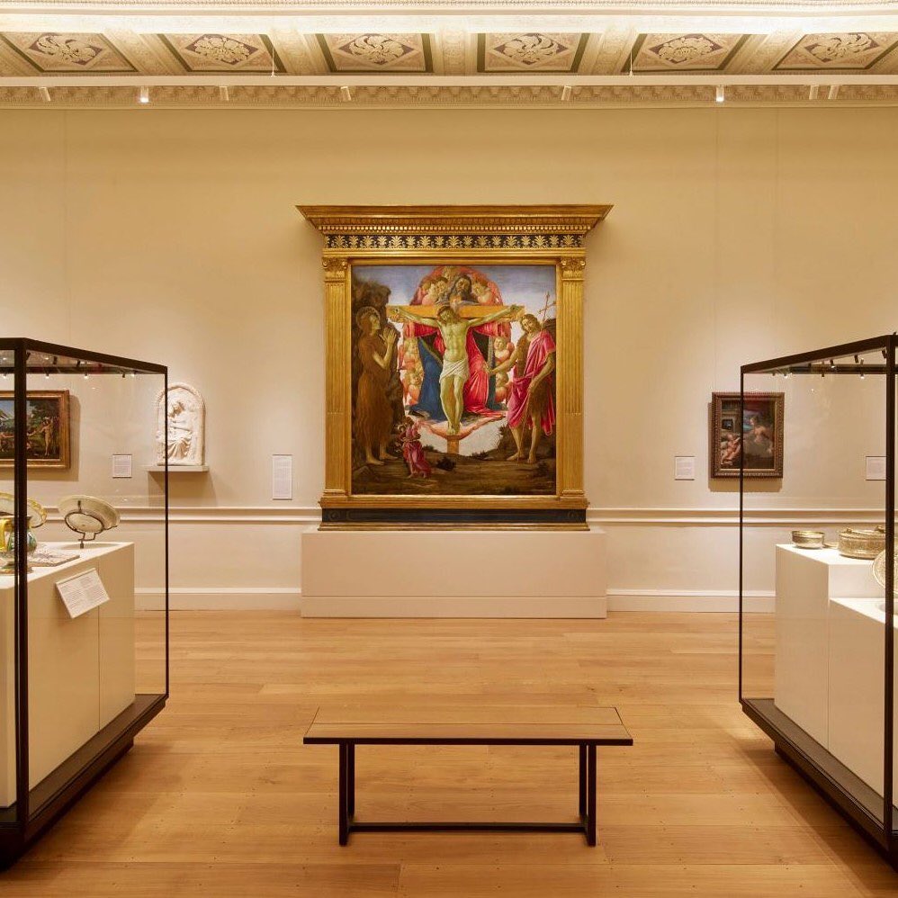 SimonCDickinson's tweet photo. Manet’s ‘A Bar at the Folies-Bergère’, Botticelli’s ‘The Trinity With Saints’, Van Gogh’s ‘Self-Portrait With Bandaged Ear’ and Cézanne’s ‘The Card Players’ are just some of the wonders that visitors are now able to see in the renovated Courtauld Gallery. This is a must-see! https://t.co/RWDXrcFhw8