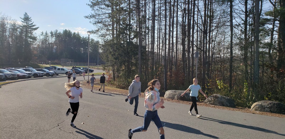 HillcatHDMS's tweet photo. A Great day for the 2021 Turkey Trot!#hdmspride https://t.co/ZPzvwadxHm