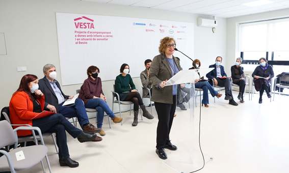 SocioEconAMB's tweet photo. #MetropolisSocial

Fem costat a ajuntaments i entitats del tercer sector en la presentació del projecte #VestaBesos per fer front al sensellarisme femení en l'àmbit Besòs. https://t.co/17tgnOnzrJ