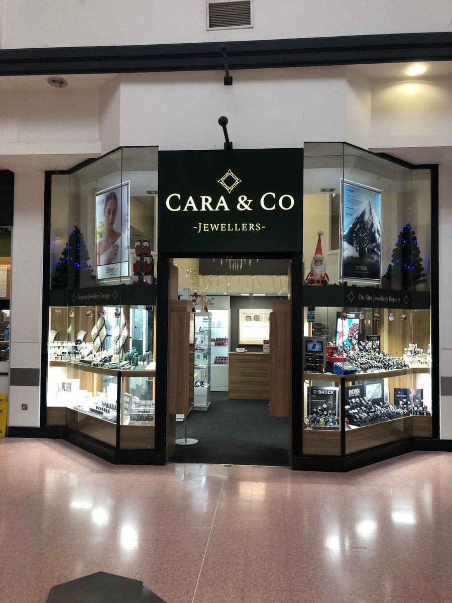Signsireland's tweet photo. Illuminated signcase and manifestations we completed for Cara &amp; Co Jewellers in the Omni Park Shopping Centre, Santry.
#signage #signs #retailsignage #fascia https://t.co/H9uny2x38P