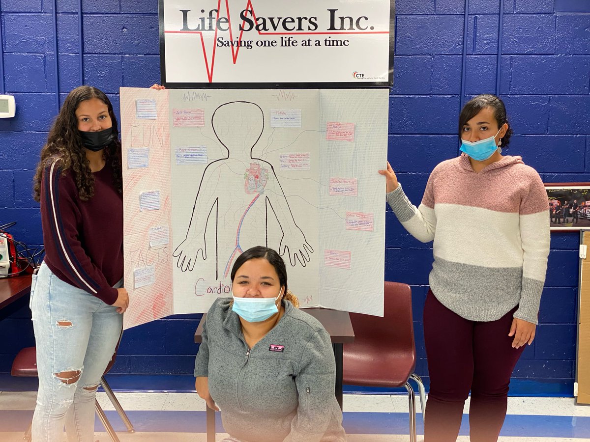 PSRCcte's tweet photo. Students in the EMT class @ Robeson County Career Center presented on Body Systems. Students had the opportunity to do research on their body systems &amp; how they work. This gave them a better understanding on how the body works to help them save someone’s life. https://t.co/CGy1uR5QdZ