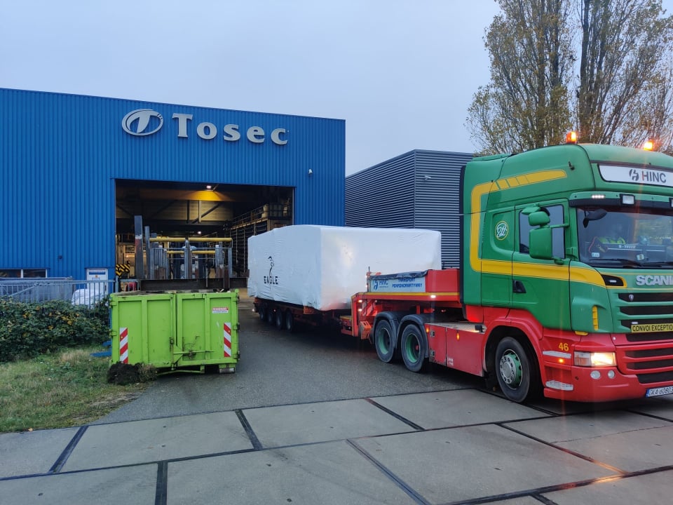 EagleLasers's tweet photo. It’s always a pleasure to see a satisfied customer. We’re sure the EAGLE #iNspire 20kW will bring a whole new level of productivity at its future home in the Netherlands.

 #iNspireTheWorld #PowerYourFuture #lasercutting https://t.co/74wB7d1DOE