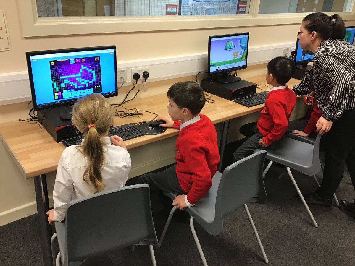 Sacred_heart_Li's tweet photo. We are learning about algorithms to code and make a maze game today in computing #SH7Y2 #SH7Computing https://t.co/pFFFbEG6nu