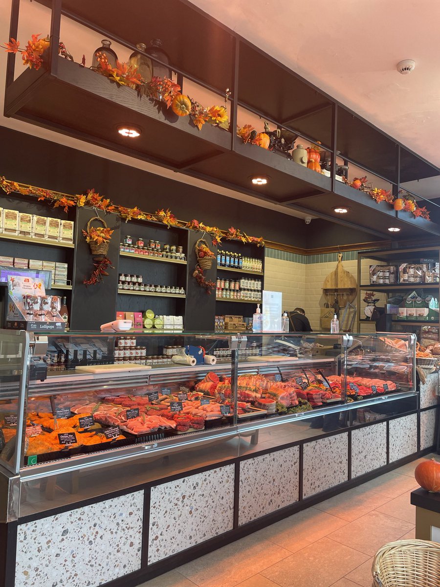 GroganBrown's tweet photo. We’re getting ready for the Christmas decorations to land… watch this space 🎄🎅🏼
When do you decorate your home? Late November or do you wait until December hits? ✨
#christmasdecorating #kilkenny #irishbutcher #irishproduce #shopirish #shopkilkenny https://t.co/k63p4rV7w7