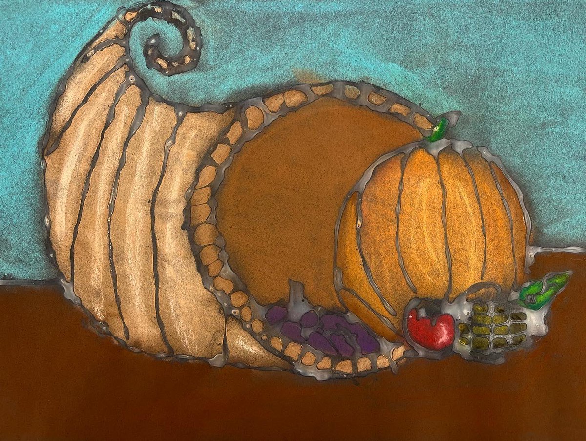 lkhannon32's tweet photo. Happy Thanksgiving from SCMS 6th graders! 🦃 #cornucopias #chalkart #middleschoolart #scmsrocks @MrDomagalski @bradrobb @SCybulla @ArtforKidsHub #HappyThanksgiving https://t.co/nUNKfKnzyS