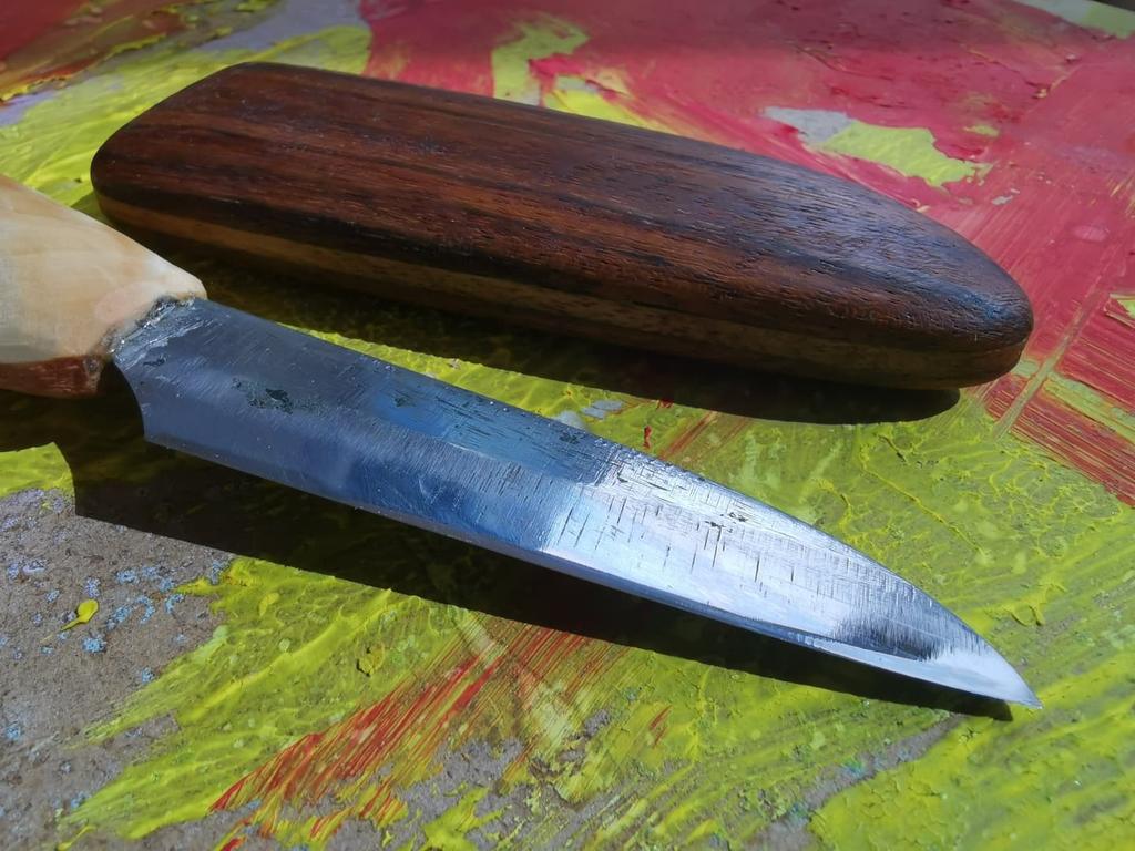 vbamburintools's tweet image. Ещё один вариант богородского ножа
Трехслойная сталь
Инструмент заточен остро и готов к работе
Кому нужно обращайтесь
#vbamburintools #blacksmithingtools #handmade #handtools #miniaturetool #DIY #realcraft #tools #art #russia #creative #foto #world #Artistic