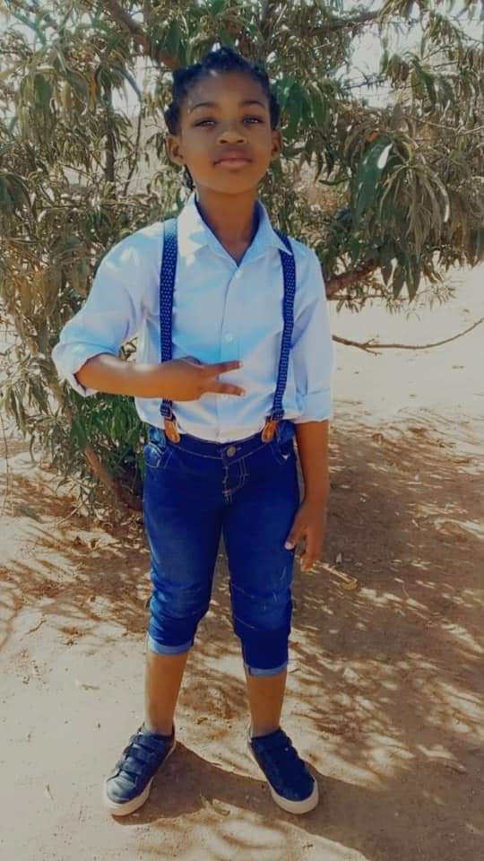 iam_lwanabel's tweet photo. Hi Friends please help us find my cousin Mothsedisi Popo Sello along side her two children(Nthati Nteboheleng Sello &amp; Kegoratile Lethabo Sello). Last communication and location seen was in Klerksdorp-Jouberton ext 24 between late September and Early October. https://t.co/v89iuNXUSR