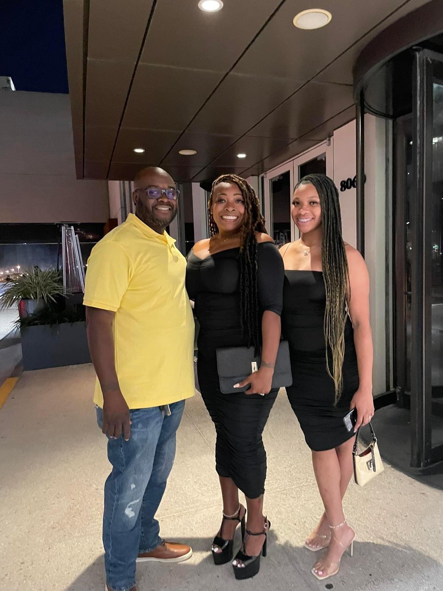 quarter_ms's tweet photo. ๐จ๐จ๐จ 1st giving ALL PRAISES 2 God 4 BLESSING ME to CELEBRATE 32 years of Lyfe! 2nd to MY AMAZING HUSBAND 4 EVERYTHING!! 3rd to MY FAMILY, MY Krew & ALL MY Friends that took the time to CELEBRATE ME! I'm KINDA a BIG DEAL! This SCORPIO SEASON ROCKED โ๏ธ๐ฅฐ๐๐๐๐๐น๐๐พ๐ #EST11.19 https://t.co/0u09B4sTH4