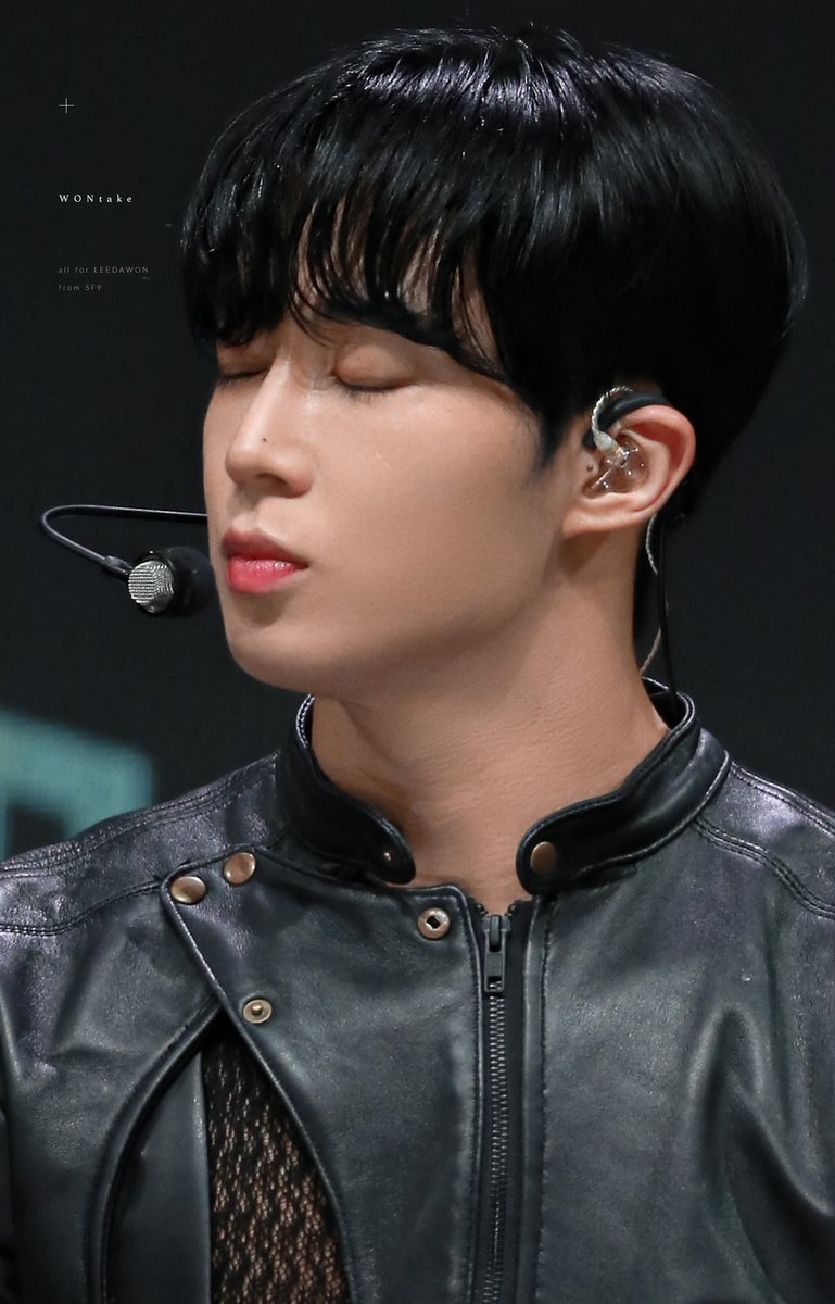 wontake0724's tweet photo. 211122 쇼케이스

#다원 #Dawon #이상혁
#에스에프나인   #SF9   
#RUMINATION #Trauma #트라우마
@SF9official https://t.co/v2aLQ43TCI
