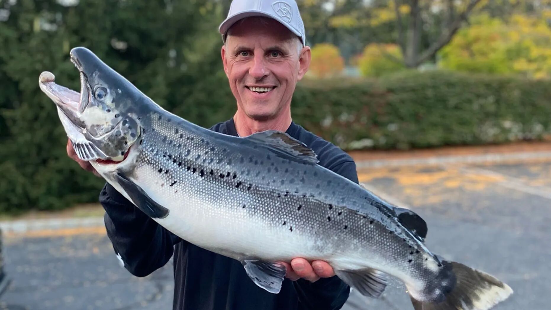Guidesly on X: NJ angler sets new fishing record in landlocked