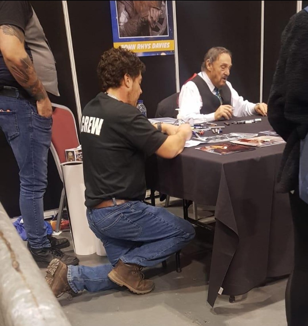 At Play In The Woods tweet media