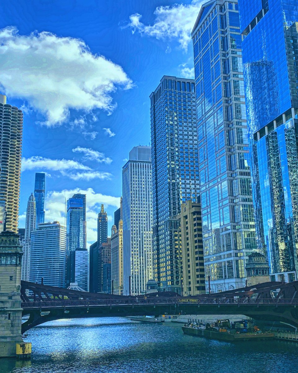 WBBM Newsradio tweet media