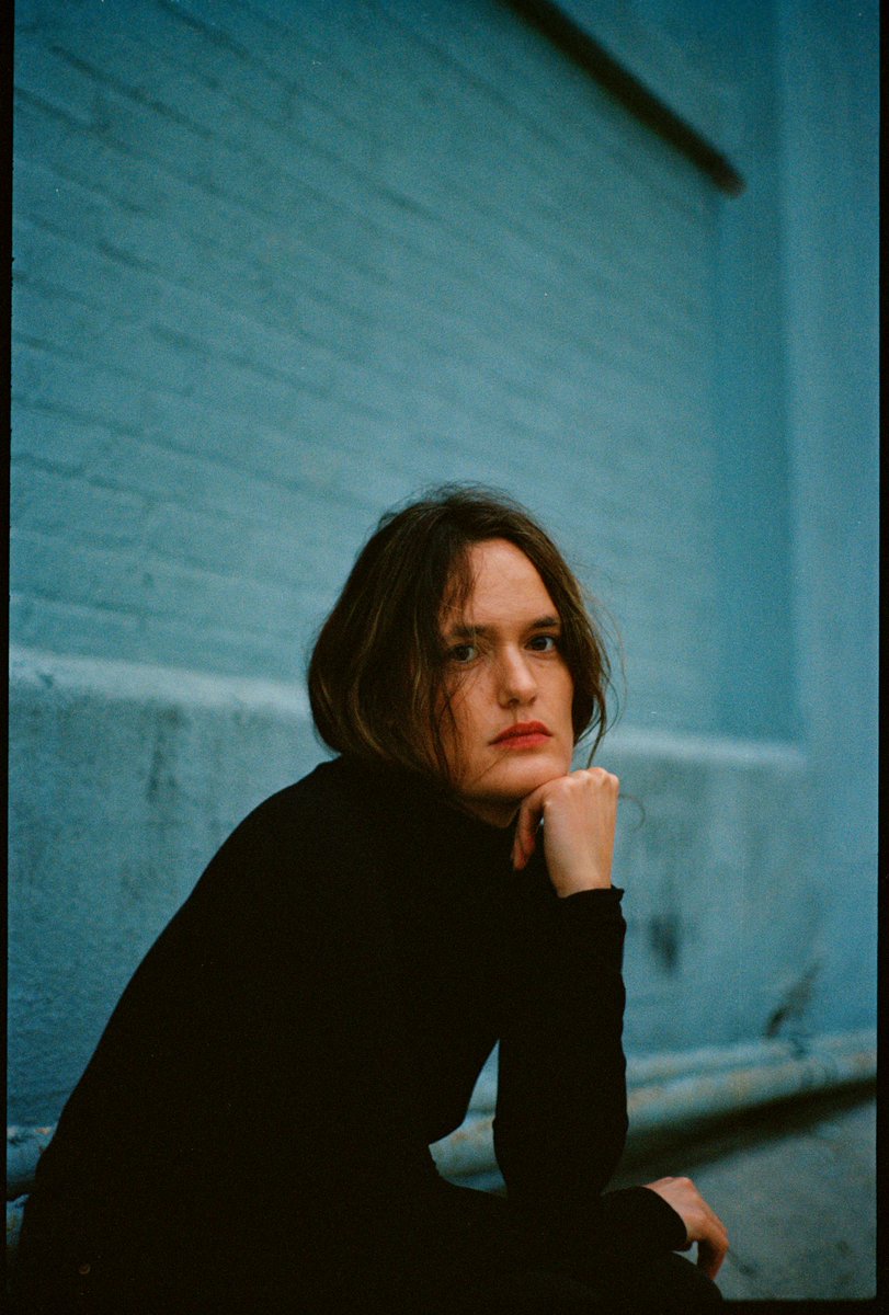 NoctisMag's tweet image. Ahead of their highly anticipated show tonight at 
@ScalaLondon, we caught up with @wet to discuss their latest album 'Letter Blue,' featuring collaborations with Dev Hynes aka Blood Orange and @ToroyMoi noctismag.com/music/in-conve…
🖊️ @carolinakrampl