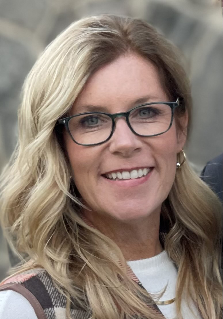 Two new instructors will help students and teachers with remote learning, serving students in the Burrell eAcademy virtual program and those students in quarantine after exposure to others who test positive for COVID-19.

tinyurl.com/543zhtw6
