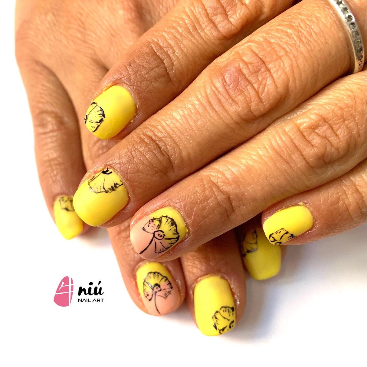 NailNiu's tweet photo. #nails #uñas #uñasbonitas #manicuria https://t.co/ZDR1vZgZci
