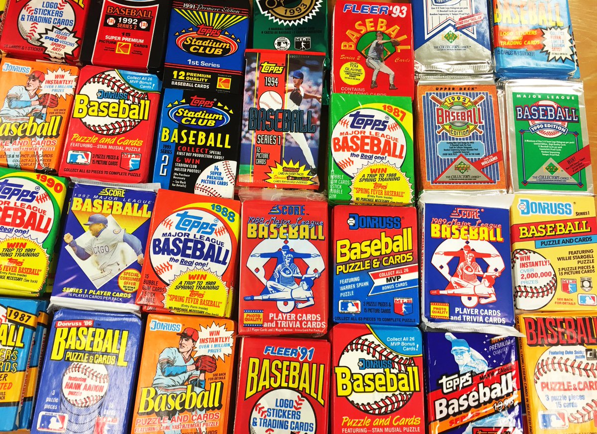 classicwaxpacks's tweet image. Good stuff in the pack stacks today. #1989UpperDeck, 1993 #Topps, 1984 #Fleer and a lot more. Getting ready to ship out some #ClassicWax boxes!
