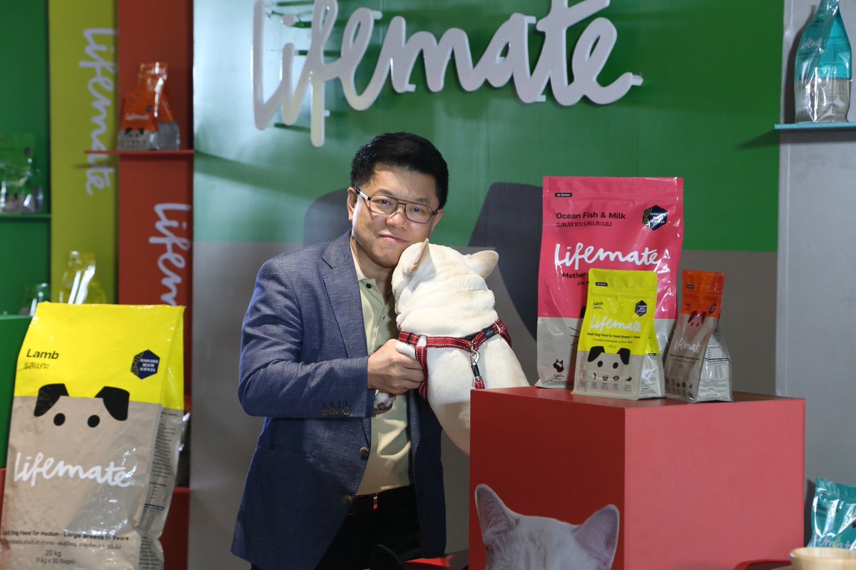 วันนี้งานเปิดตัวธุรกิจใหม่
#Lifemate เพื่อนคู่ชีวิต
มีความสุขมากจริงๆ
#Passiontowin
#RSGROUP