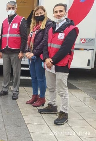 Küçükcekmece Ak parti ilçe Sosyal p. Ekm birimi olarak bugün de Kanarya mahallesinde ve diş haftası dolasiyla Kızılaya destek verdk
<a href="/RTErdogan/">Recep Tayyip Erdoğan</a> 
<a href="/ackilic76/">Akif Çağatay Kılıç</a> 
<a href="/osmannnurika/">Osman Nuri Kabaktepe</a> 
<a href="/SayimMadak/">Dr. Sevim Sayım Madak 🇹🇷</a> 
<a href="/Nursenornekk/">Nurşen ÖRNEK 🇹🇷</a> 
<a href="/AKIstanbulSPB/">AK Parti İstanbul Sosyal Politikalar 🇹🇷</a> 
<a href="/Akpartikucukce1/">Akpartikucukcekmecesosayalpolitikalar</a> 
<a href="/AkKcekmece/">AK Parti Küçükçekmece</a> 
<a href="/avrecepsencan/">Av. Recep Şencan</a> 
<a href="/Leyla80023525/">Leyla</a>